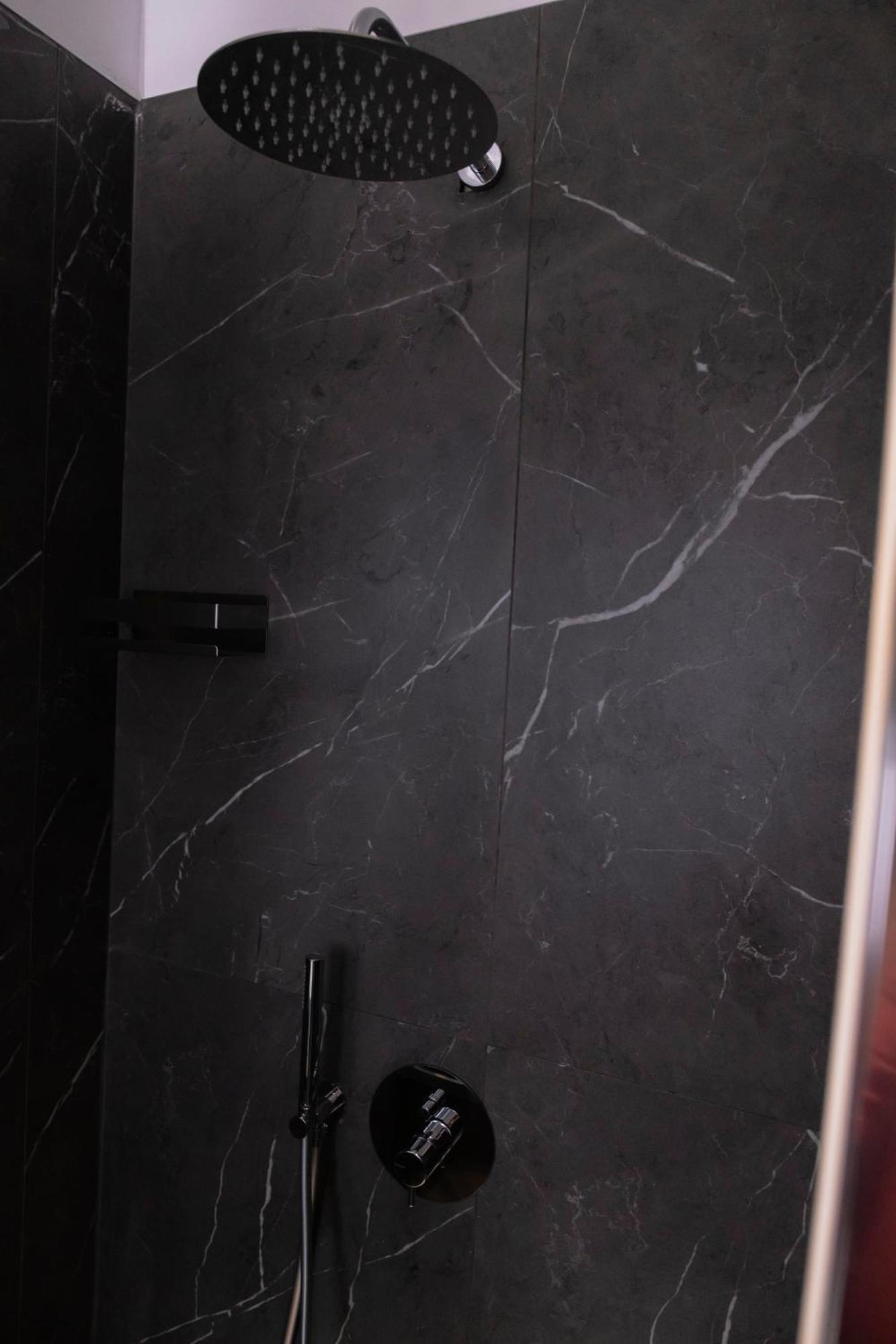 Barneys Design Apartment Taranto Exterior photo